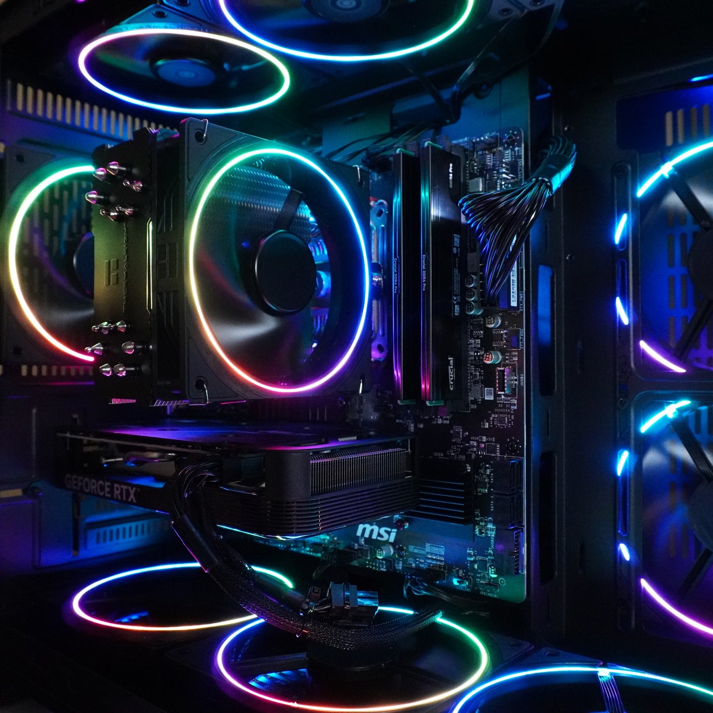 Ryzen7 9800X3D / RTX5060Ti / 32GB / 1TB / 650W Bronze / PG